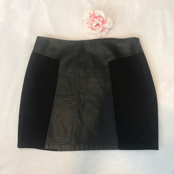 OASIS Women Black Leather mini Skirt SZ 6 Uk 14 - Picture 2 of 7